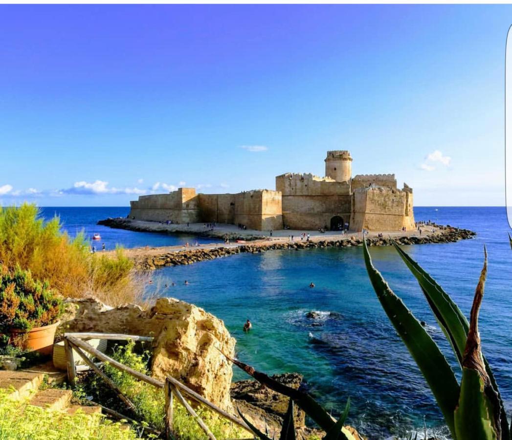Appartamento Le Castella Le Castella  Exterior foto